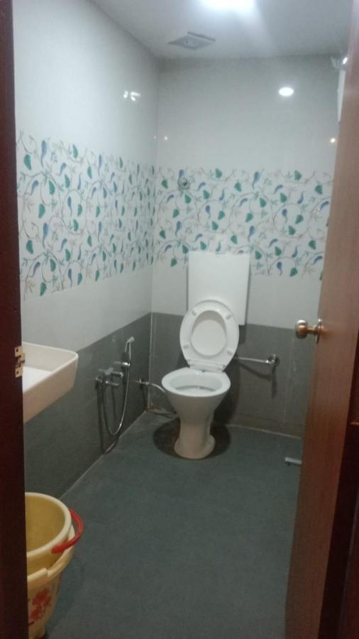 גנדהינאגר Hotel Shreeji'S מראה חיצוני תמונה